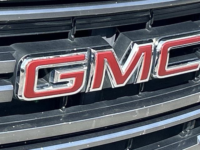 2022 GMC Acadia AT4