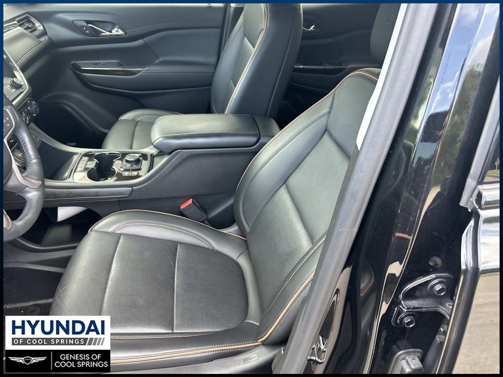 2022 GMC Acadia AT4