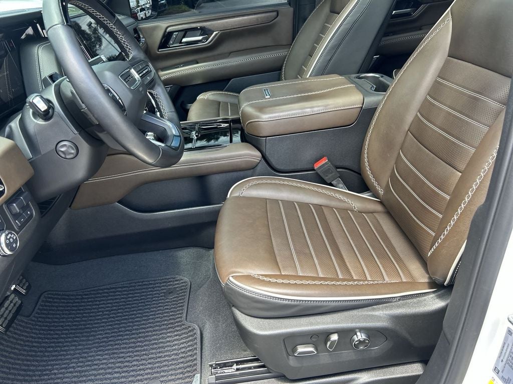 2025 GMC Yukon Denali Ultimate