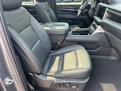 2022 GMC Yukon XL Denali