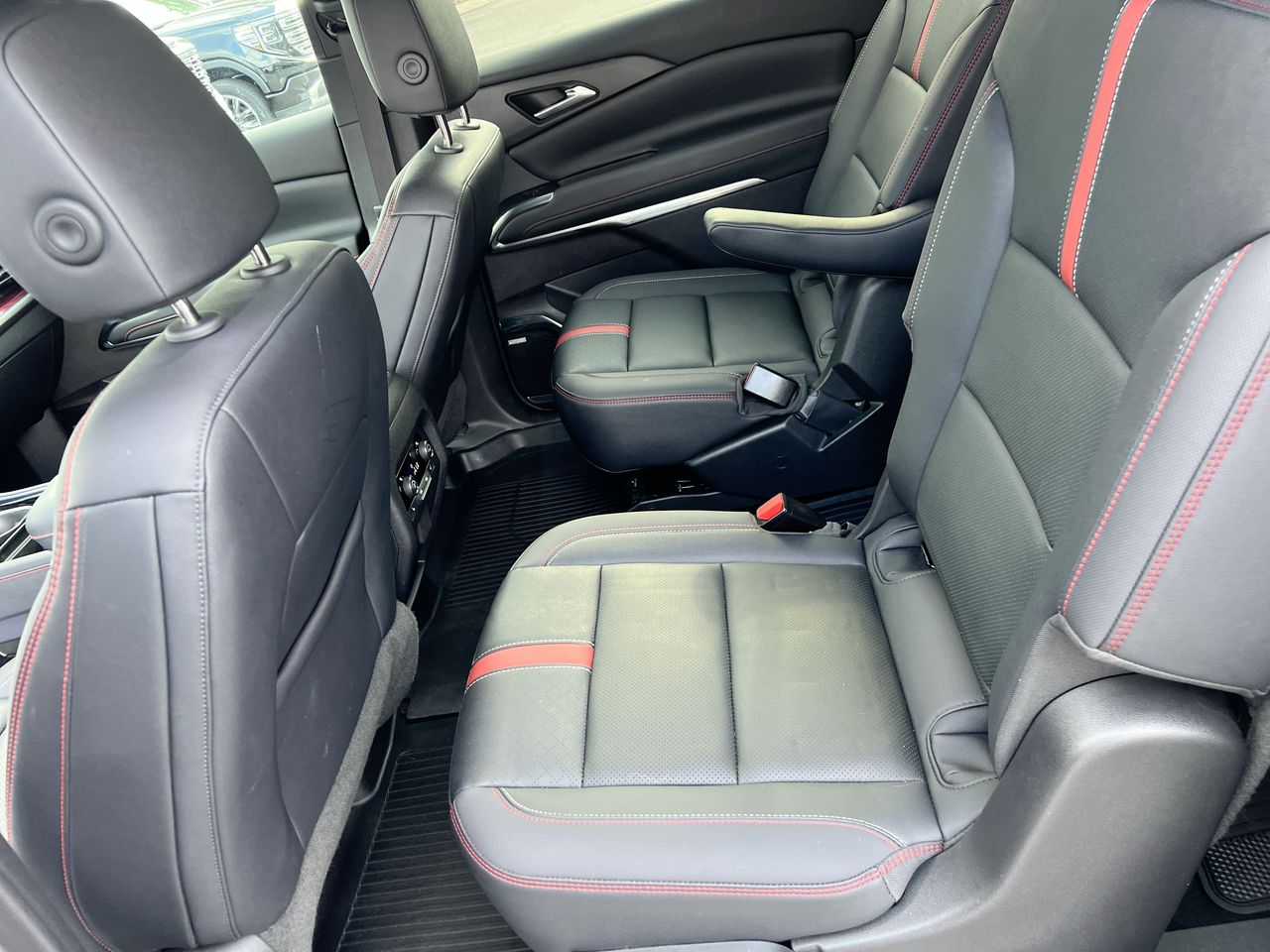 2024 Chevrolet Traverse AWD RS