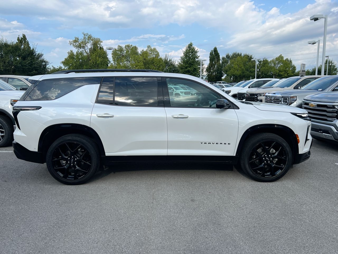 2024 Chevrolet Traverse AWD RS