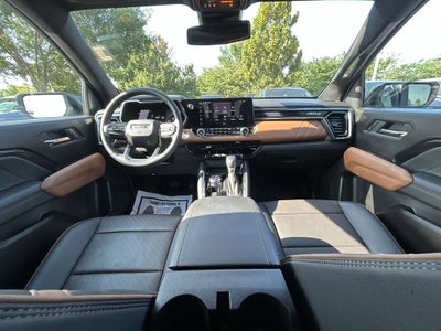 2025 GMC Canyon 4WD AT4