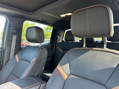 2025 GMC Canyon 4WD AT4