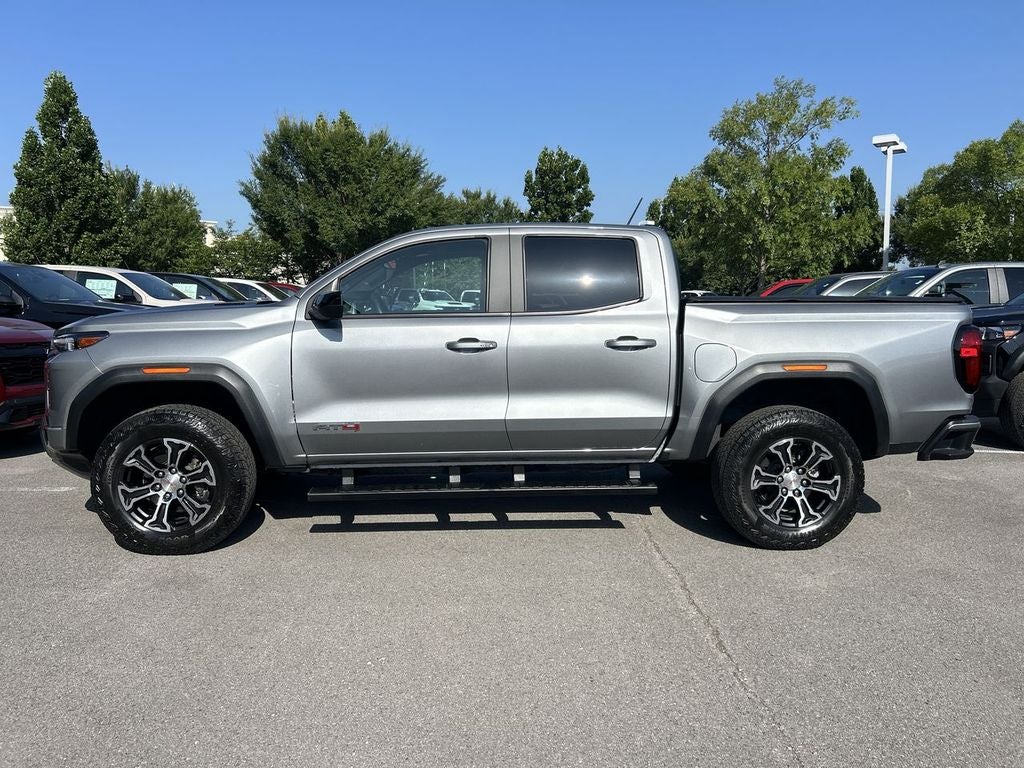 2025 GMC Canyon 4WD AT4