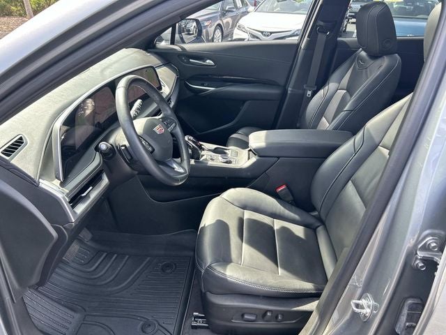 2024 Cadillac XT4 Luxury
