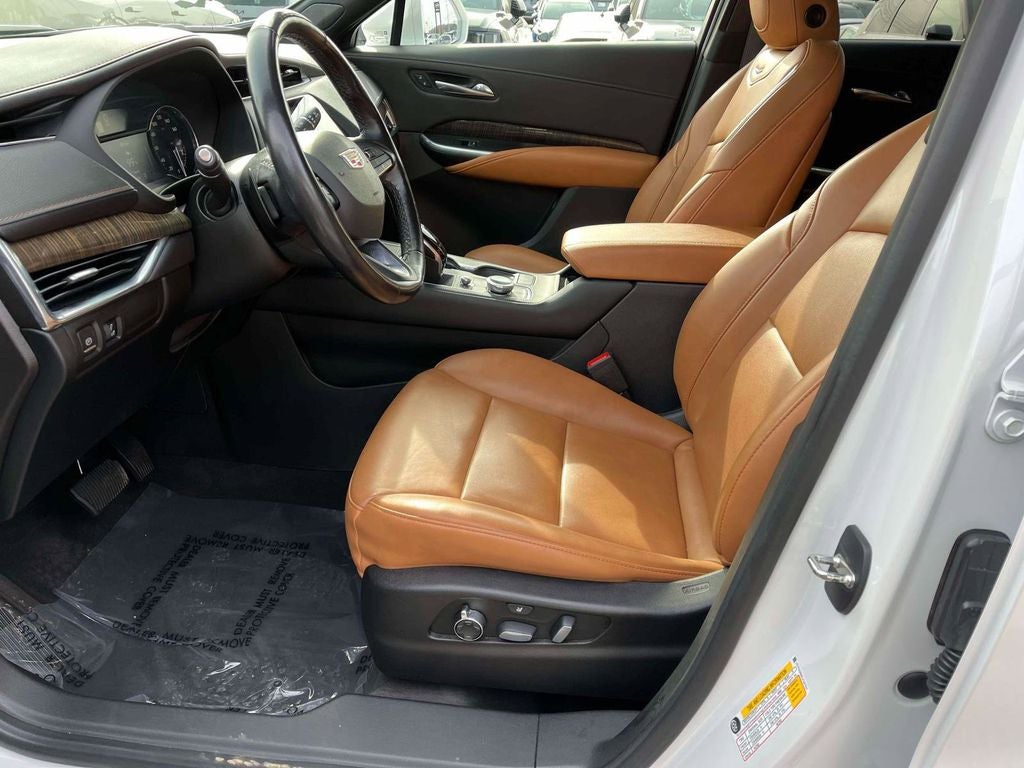 2020 Cadillac XT4 Premium Luxury