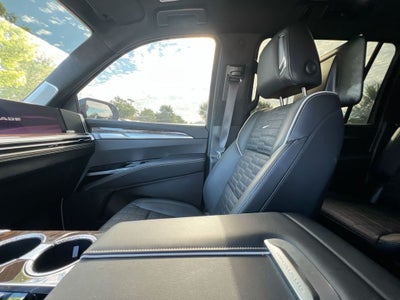 2025 Cadillac Escalade ESV 4WD Premium Luxury Platinum
