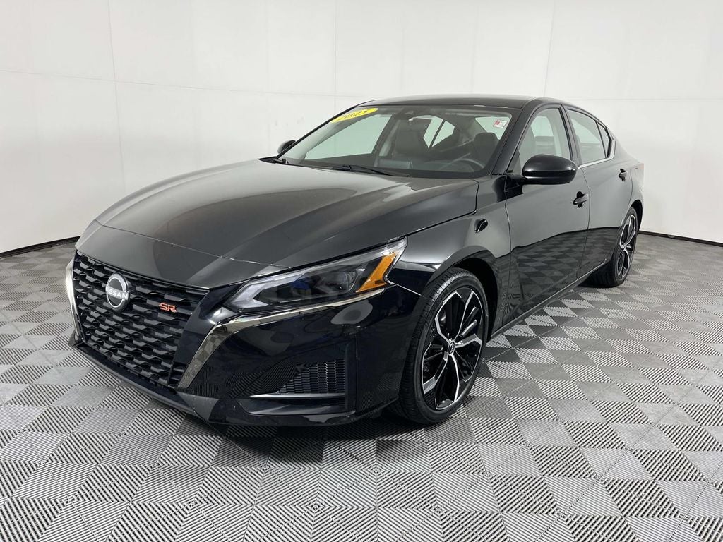 2025 Nissan Altima 2.5 SR
