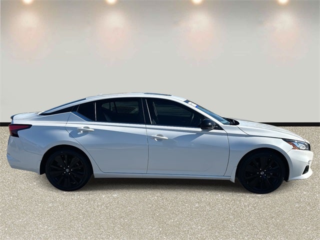 2022 Nissan Altima 2.5 SR