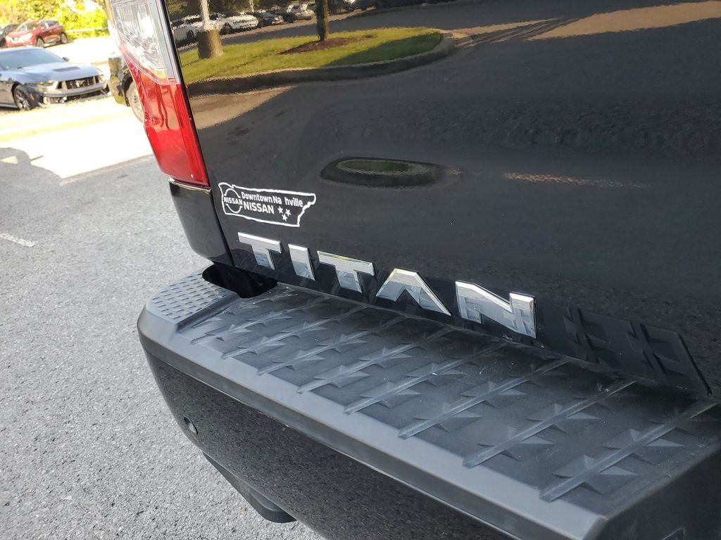 2021 Nissan Titan SV