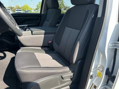 2024 Nissan Titan SV