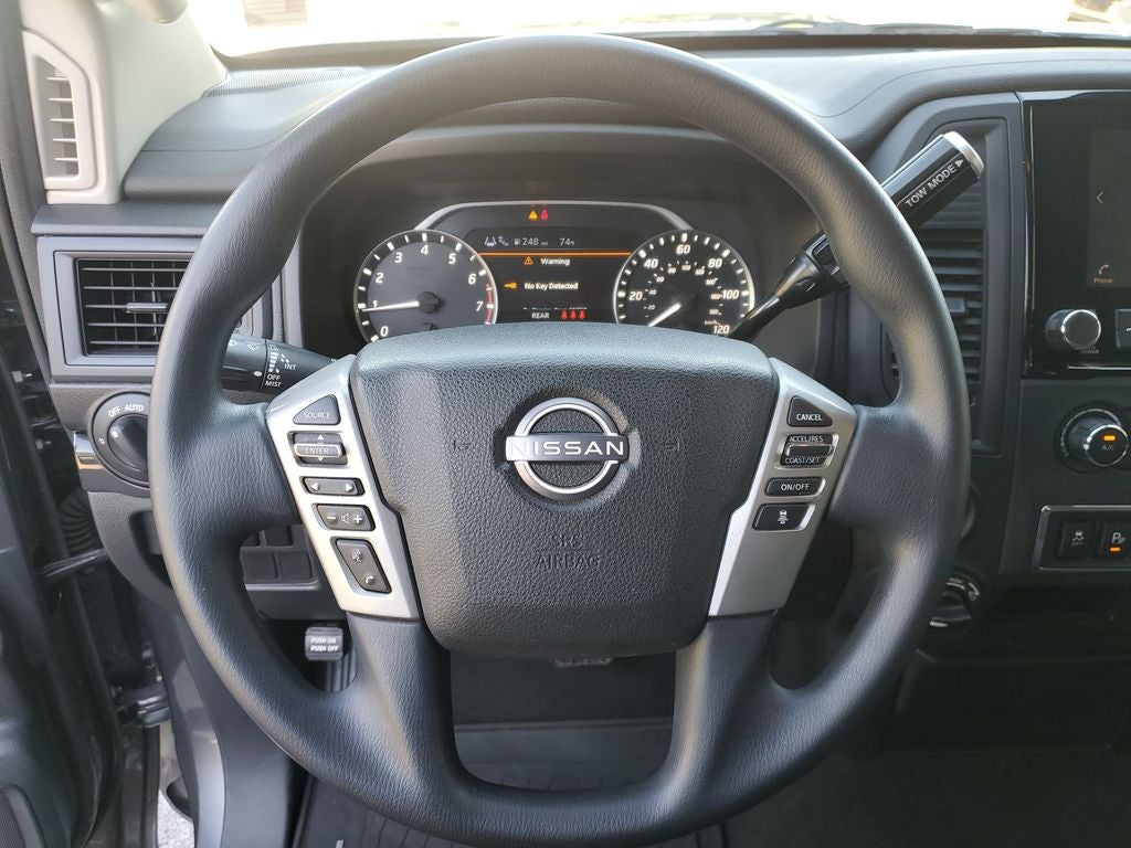 2024 Nissan Titan SV
