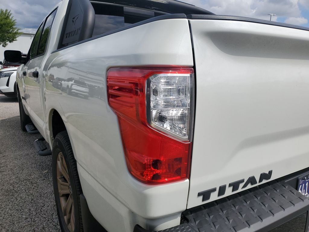 2024 Nissan Titan SV
