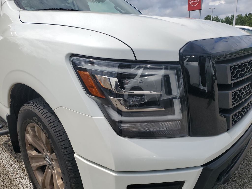 2024 Nissan Titan SV