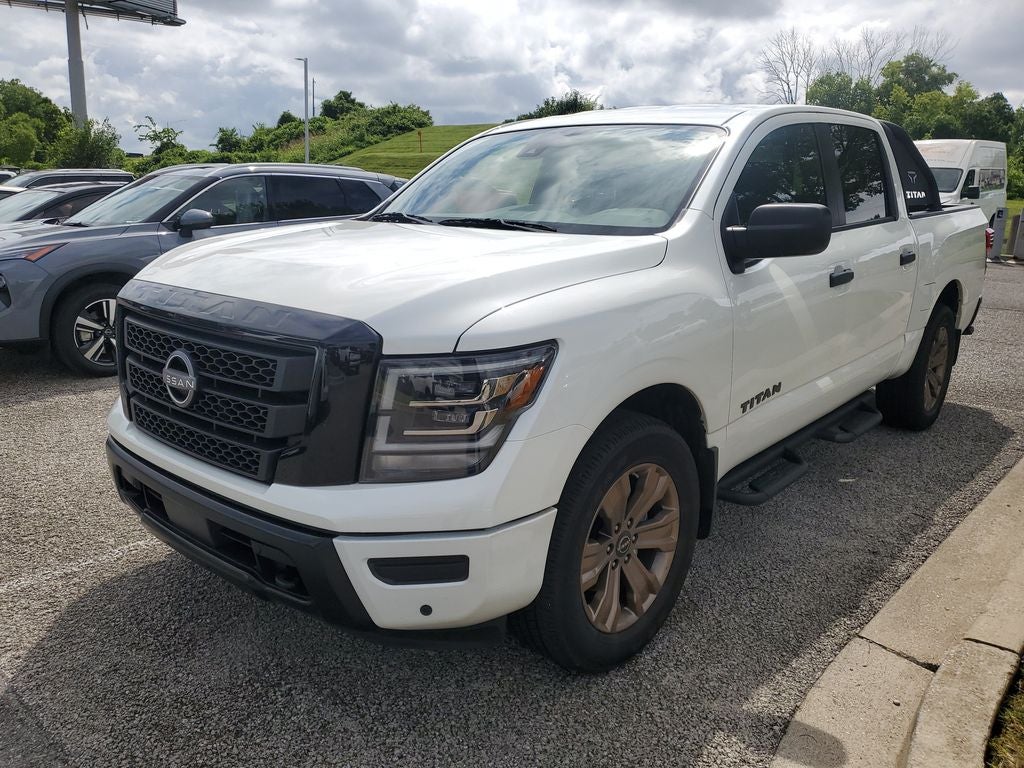 2024 Nissan Titan SV