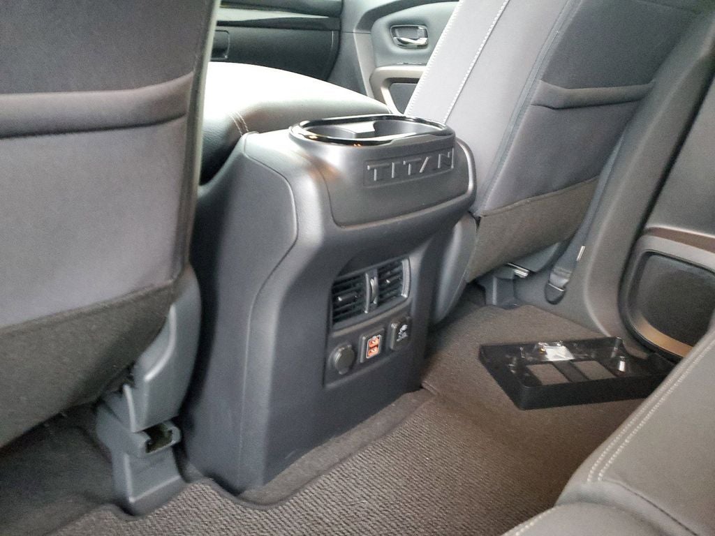 2024 Nissan Titan SV