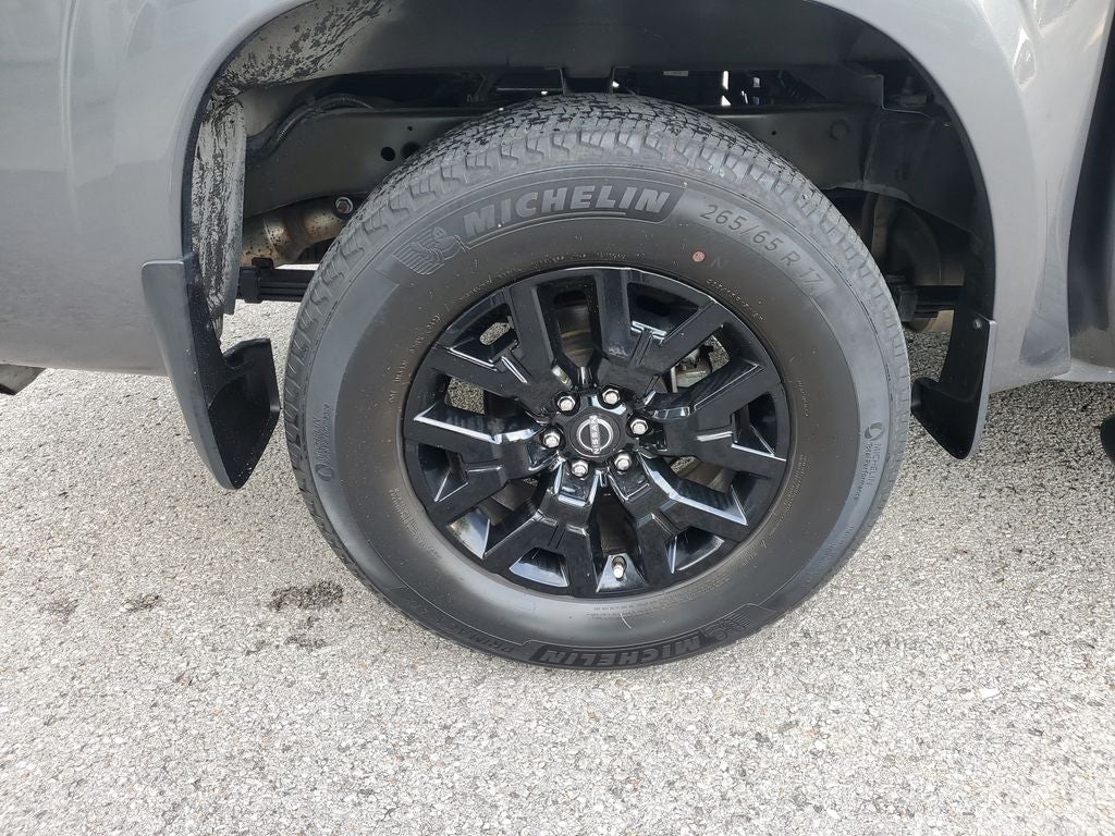 2023 Nissan Frontier SV