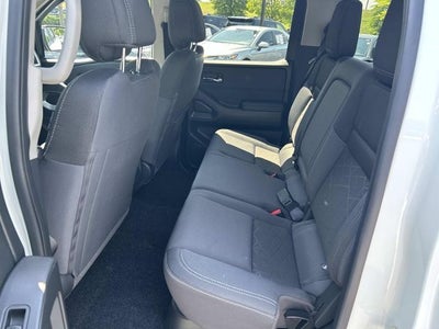 2025 Nissan Frontier SV