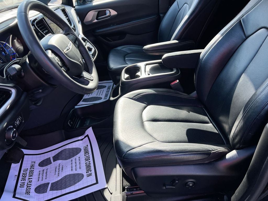 2022 Chrysler Pacifica Hybrid Touring L