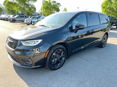 2022 Chrysler Pacifica Hybrid Touring L
