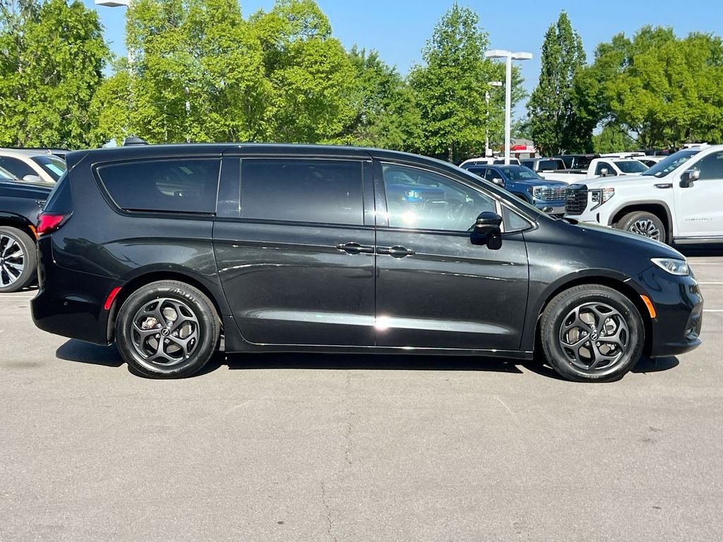2022 Chrysler Pacifica Hybrid Touring L