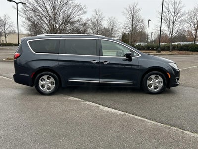 2020 Chrysler Pacifica Hybrid Touring L