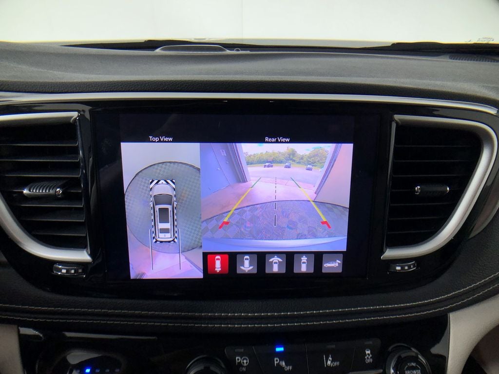 2021 Chrysler Pacifica Hybrid Touring L