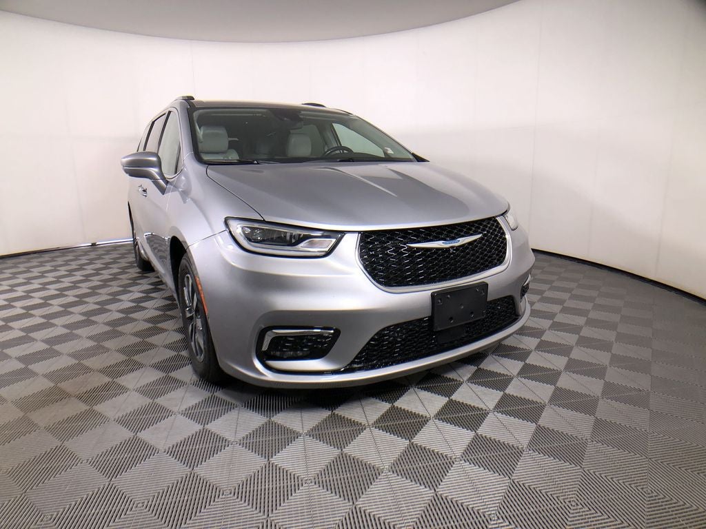 2021 Chrysler Pacifica Hybrid Touring L