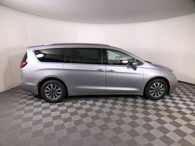 2021 Chrysler Pacifica Hybrid Touring L
