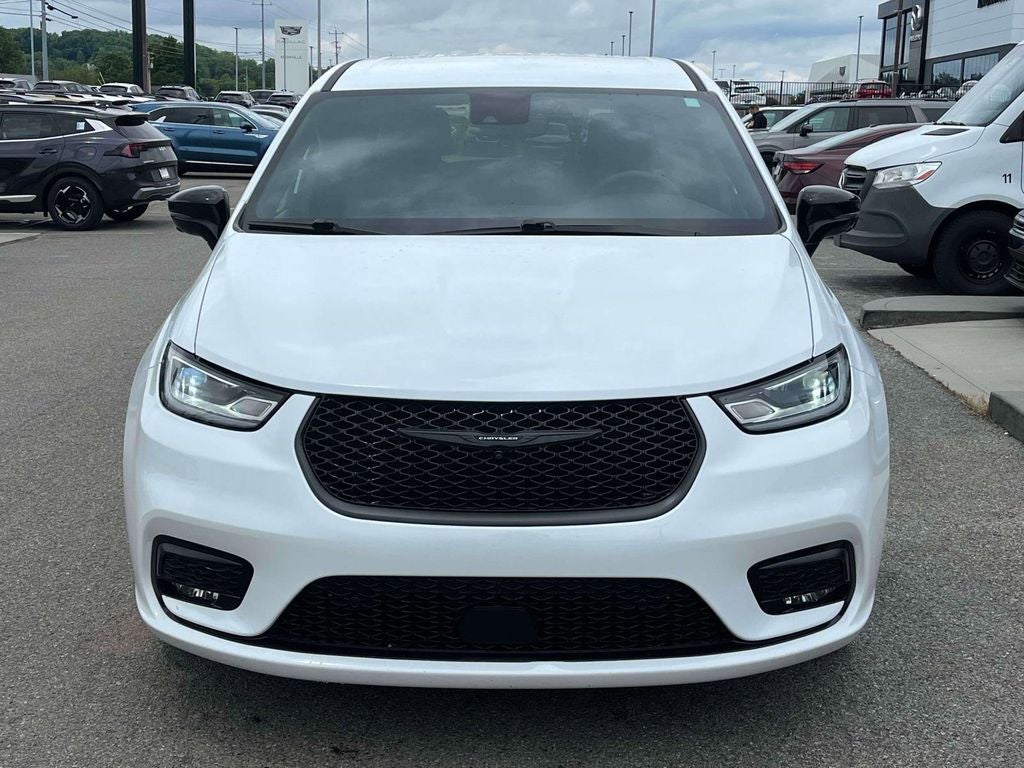 2024 Chrysler Pacifica Hybrid Select