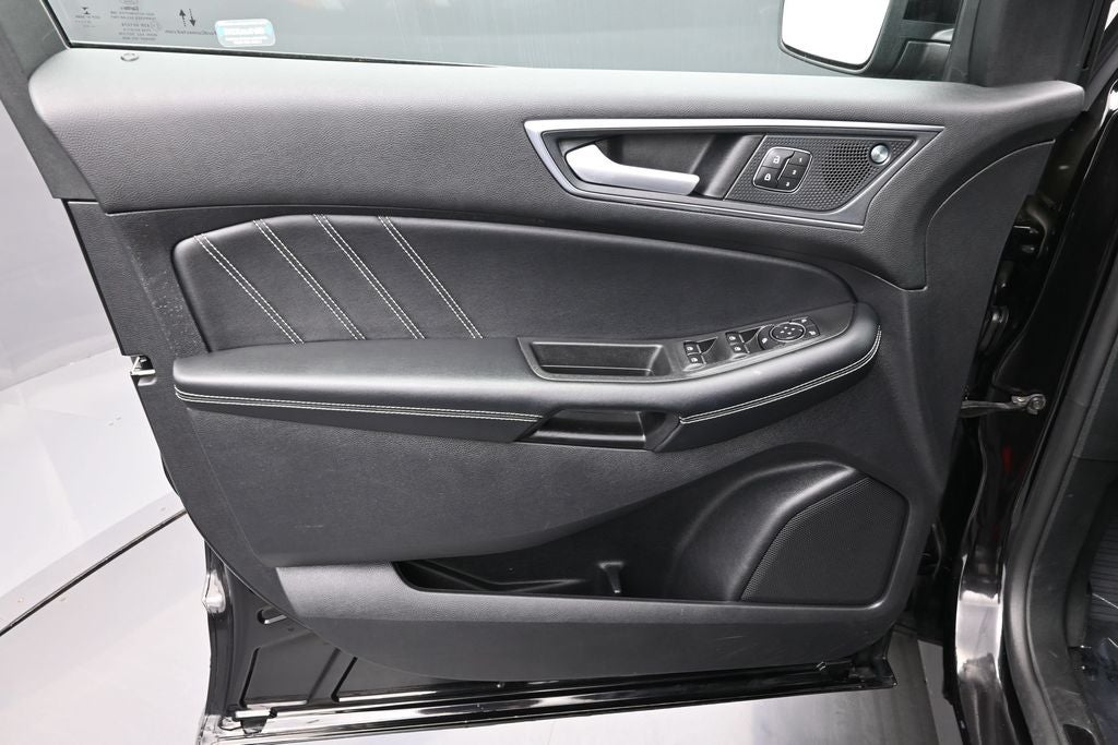 2021 Ford Edge ST