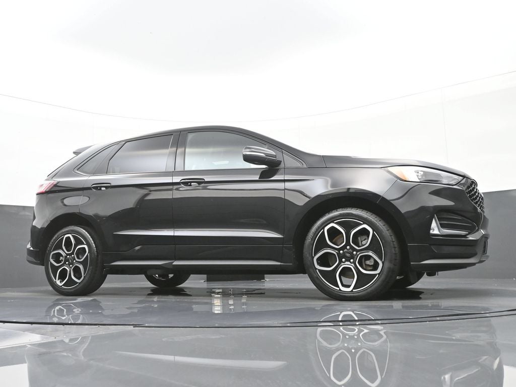 2021 Ford Edge ST