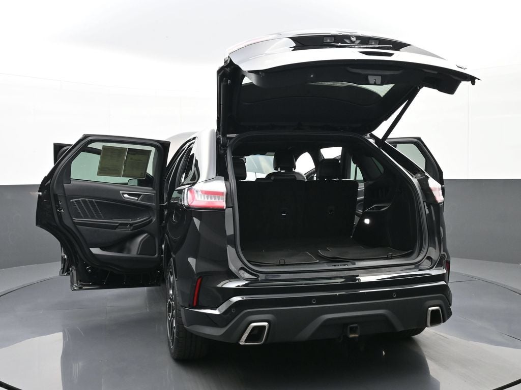 2021 Ford Edge ST