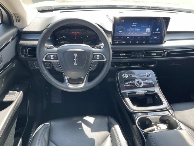 2022 Lincoln Nautilus Standard