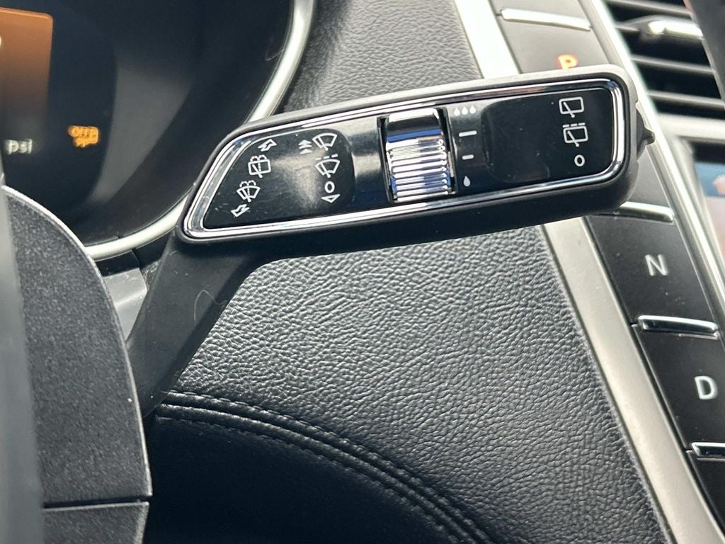 2019 Lincoln Nautilus Select