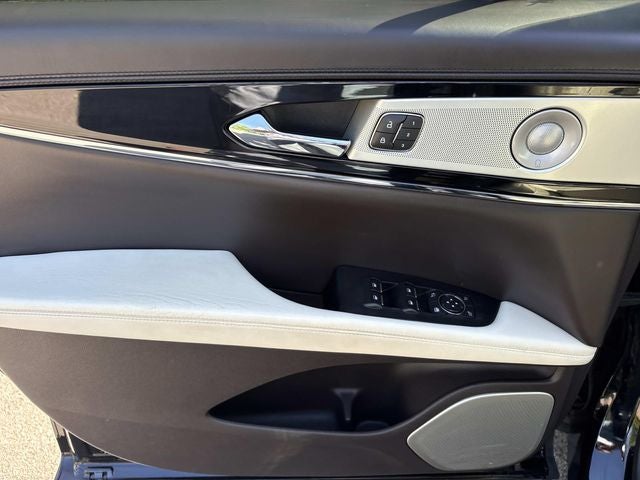 2022 Lincoln Nautilus Black Label