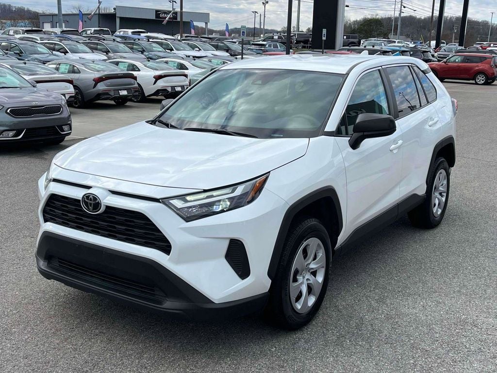 2024 Toyota RAV4 LE