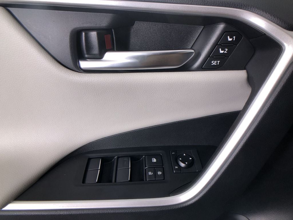 2020 Toyota RAV4 Limited