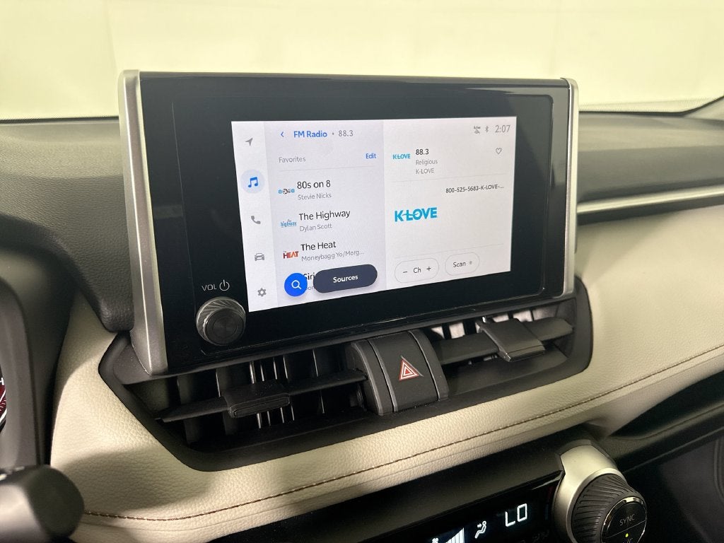 2025 Toyota RAV4 XLE