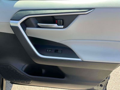 2019 Toyota RAV4 Hybrid XLE