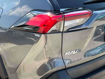 2019 Toyota RAV4 Hybrid XLE