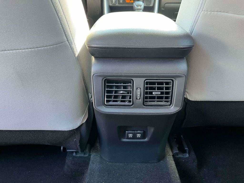 2019 Toyota RAV4 Hybrid XLE