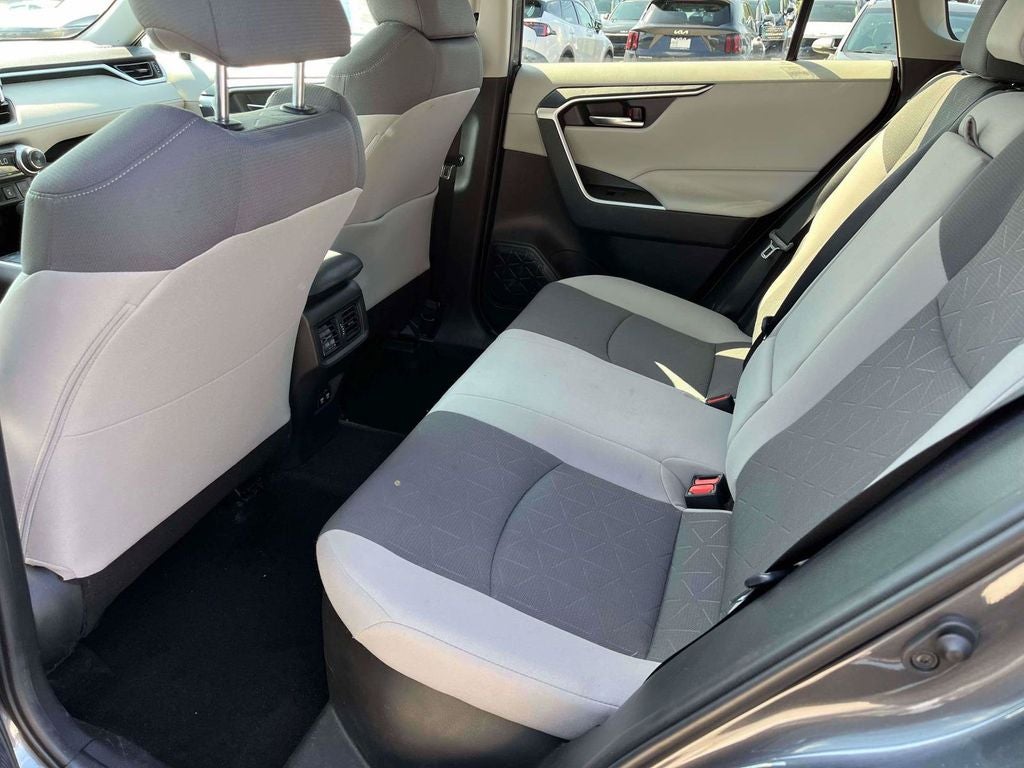 2019 Toyota RAV4 Hybrid XLE