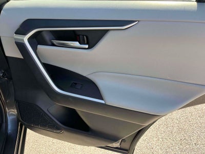 2019 Toyota RAV4 Hybrid XLE