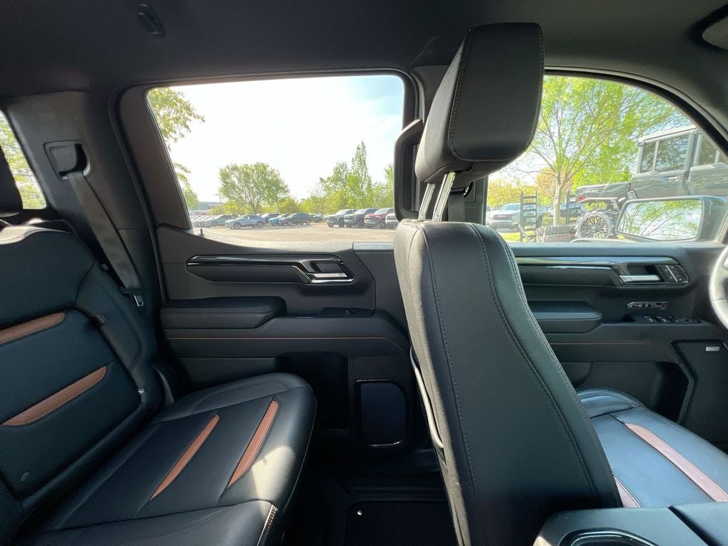 2024 GMC Sierra 1500 AT4