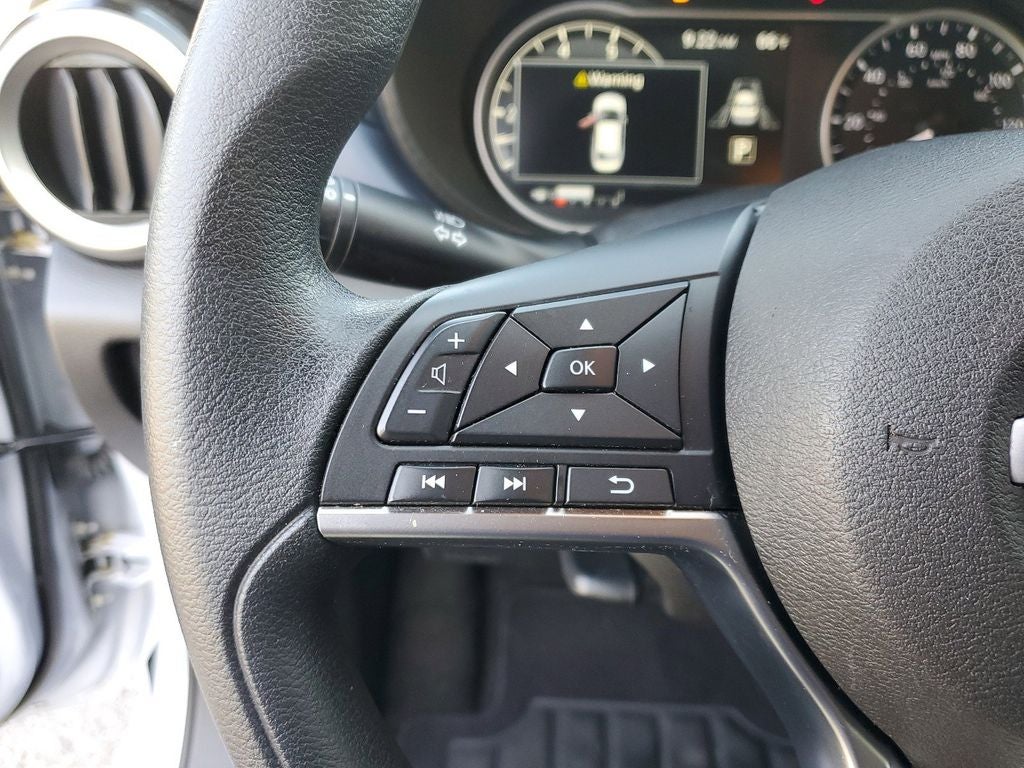 2023 Nissan Versa 1.6 SV