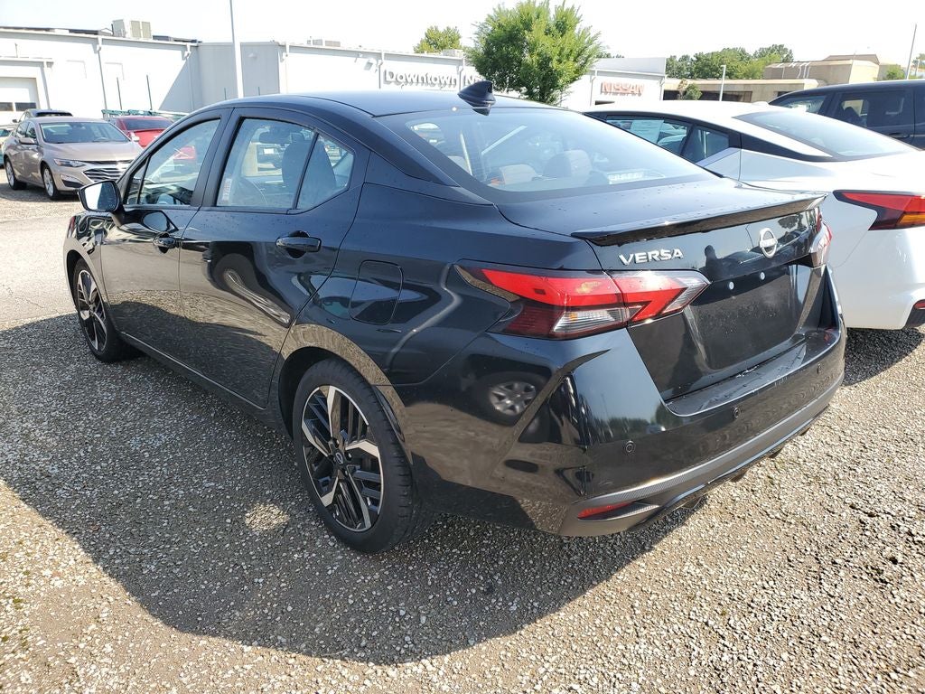 2024 Nissan Versa 1.6 SR