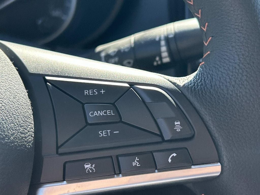 2025 Nissan Versa 1.6 SR