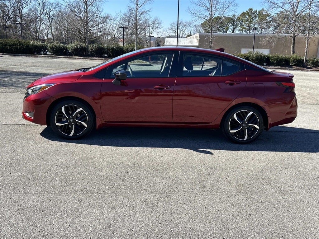 2025 Nissan Versa 1.6 SR